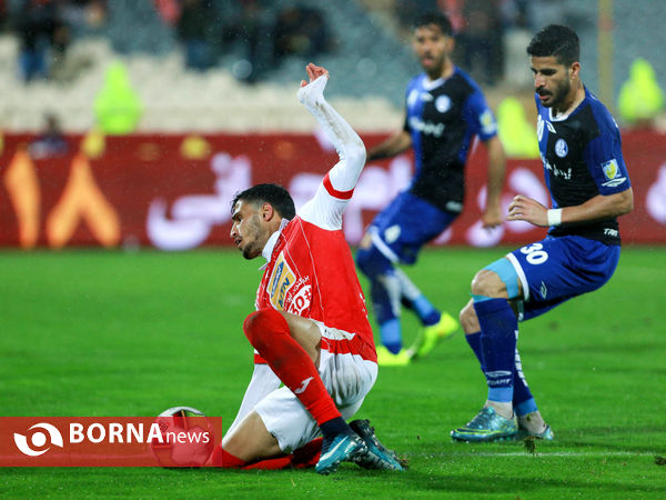 دیدار تیم های پرسپولیس تهران - استقلال خوزستان
