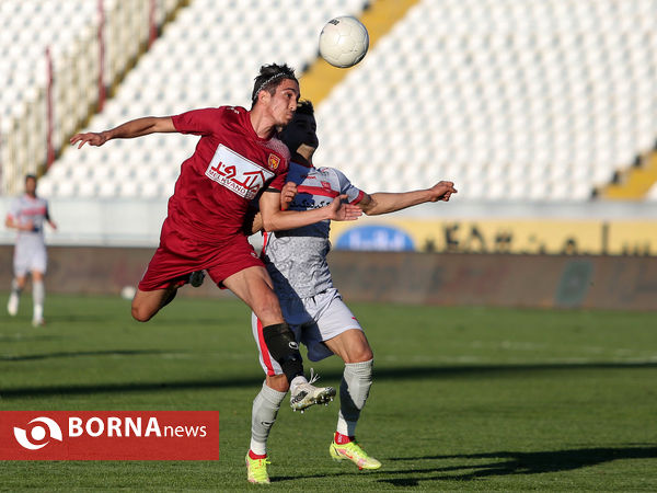 دیدار تیم های پدیده و پرسپولیس