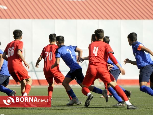 دیدار تیم‌های فوتبال نوجوانان پرسپولیس 2-  نوجوانان استقلال 0