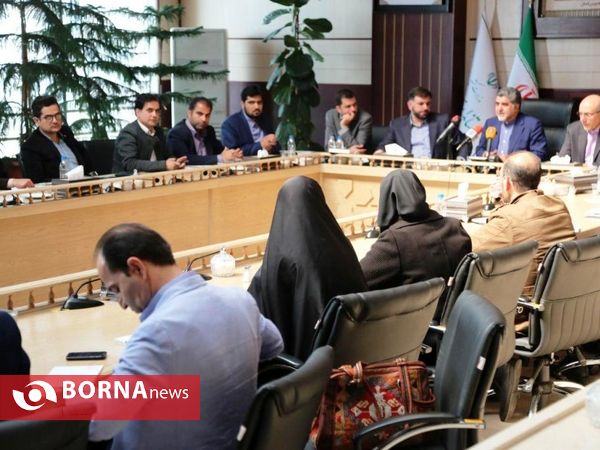 نشست صميمانه استاندار تهران با اصحاب رسانه