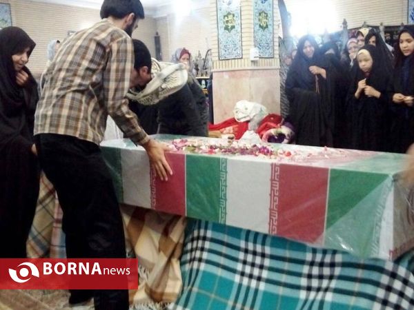 مراسم تشییع دوشهید گمنام 16 و 19 ساله در پاکدشت