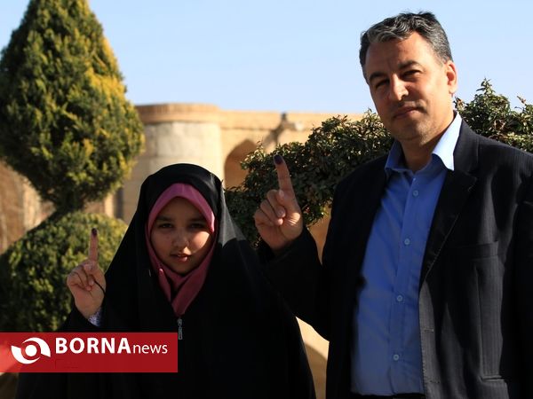 حواشی انتخابات مجلس شورای اسلامی و خبرگان رهبری - از تو به یک اشاره