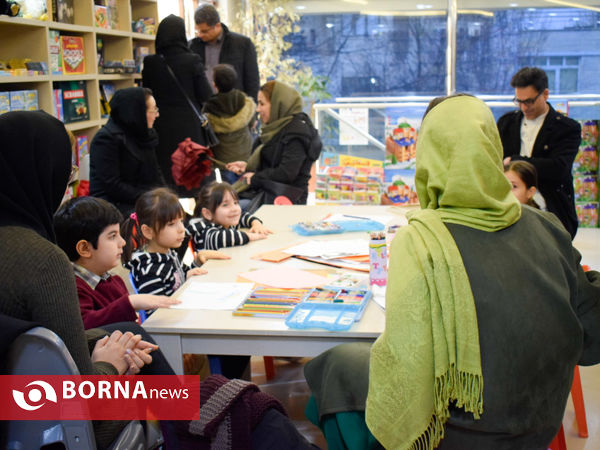کارگاه شاهنامه‌خوانی گروه نونهالان همایون خبرگزاری برنا در شهر کتاب کرمانشاه