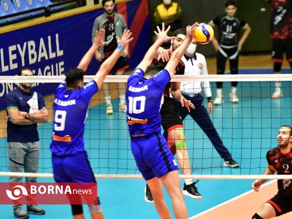 دیدار تیم های والیبال آذرباتری ارومیه و راه یاب ملل مریوان