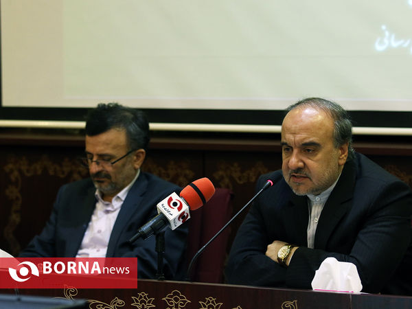 نشست  وزیر ورزش و جوانان با روسای فدراسیون‌ها