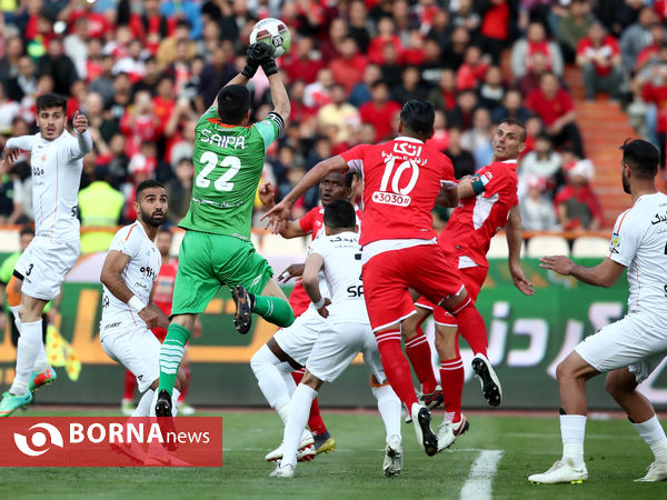 دیدار تیم های پرسپولیس تهران - سایپا