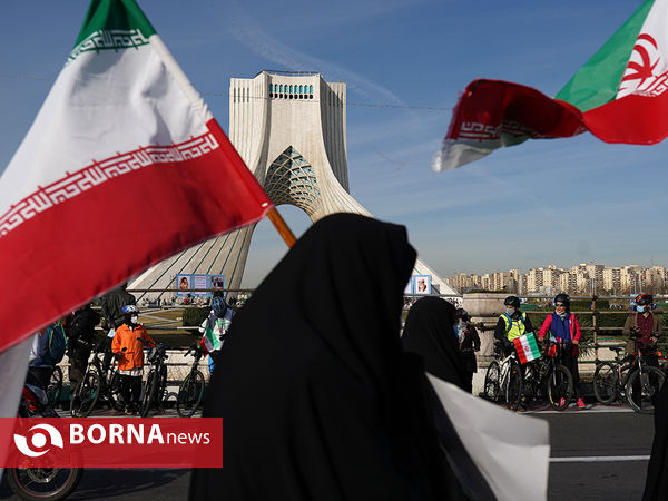 راهپیمایی روز ۲۲ بهمن - تهران ( ۴ )