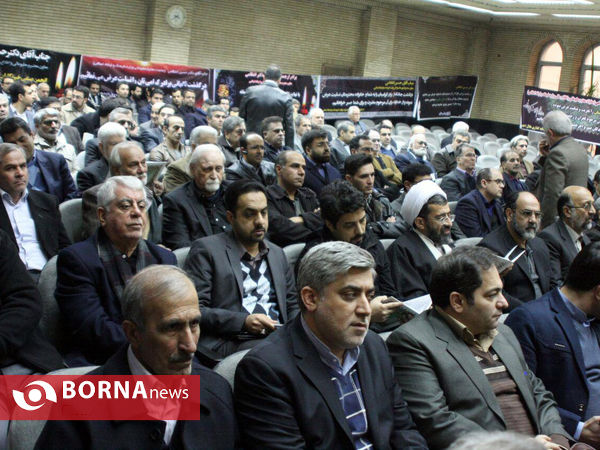 مراسم ختم برادر دکتر انتظامی در مسجد نور