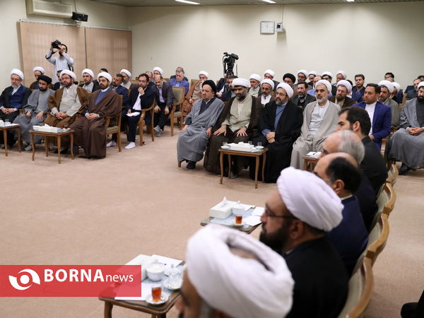 دیدار مسئولان دفتر تبلیغات اسلامی با رهبر انقلاب