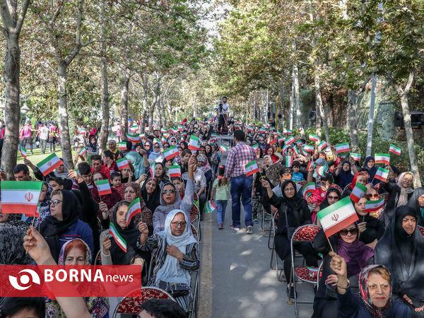 آخرین شادستان تابستان در منطقه ۱۱ و خیابان ورزش منطقه ۱۷