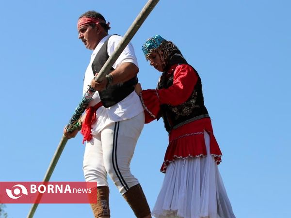 پیاده روی خانوادگی ایرانیان