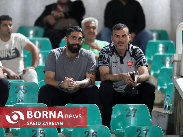 دیدار تیم های فوتبال هوادار - پرسپولیس