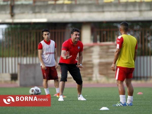 تمرینات تیم سپیدرود رشت و معارفه مدیرعامل جدید