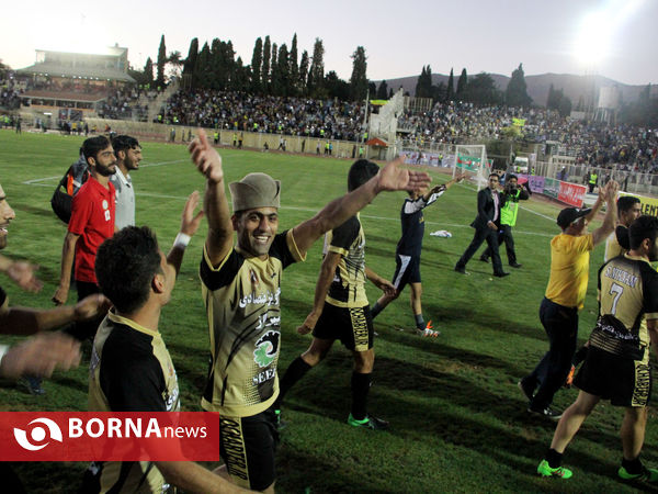 ديدار تيمهای پرسپوليس تهران و قشقايی شيراز در جام حذفی