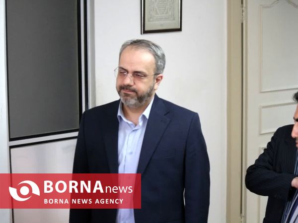 بازدید مدیرکل مشارکتهای اجتماعی و فعالیت های داوطلبانه وزارت ورزش و جوانان از دفتر خبرگزاری برنا کردستان 