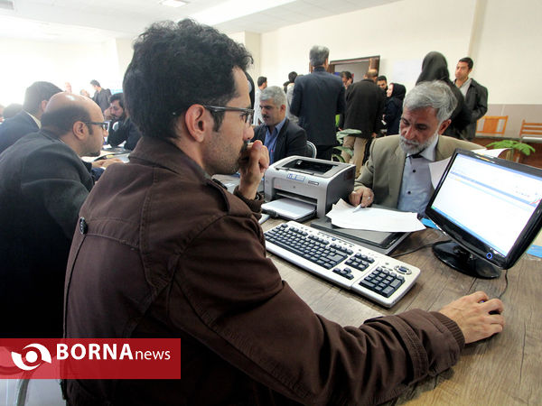 روز اول ثبت نام داوطلبان شرکت در دهمین دوره انتخابات مجلس- شیراز