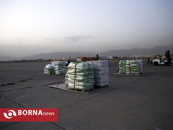 ارسال محموله بشر دوستانه جمعیت هلال احمر به افغانستان