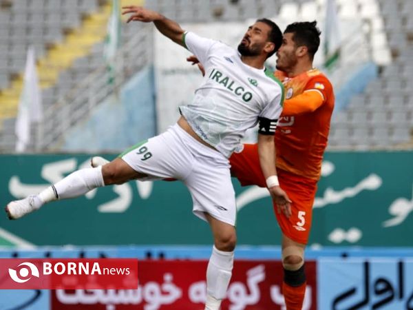 دیدار تیم های فوتبال آلومینیوم اراک - سایپا