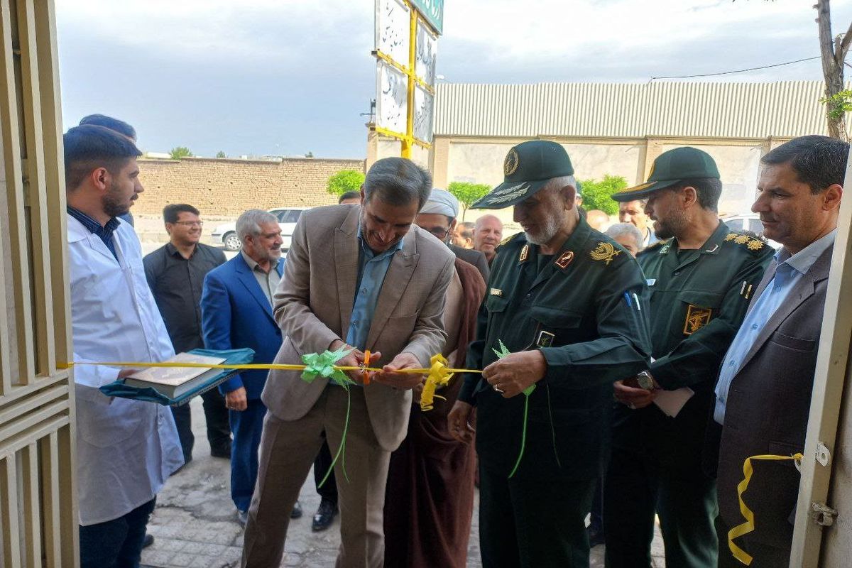 درمانگاه ‌شهدای سپاه ناحیه نهاوند به مناسبت هفته بسیج سازندگی ‌افتتاح شد