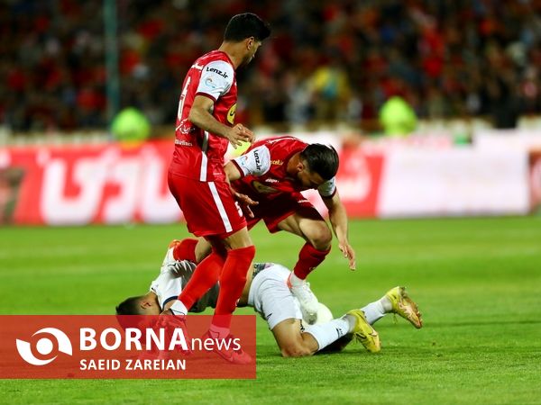 دیدار تیم های پرسپولیس تهران -ملوان بندرانزلی