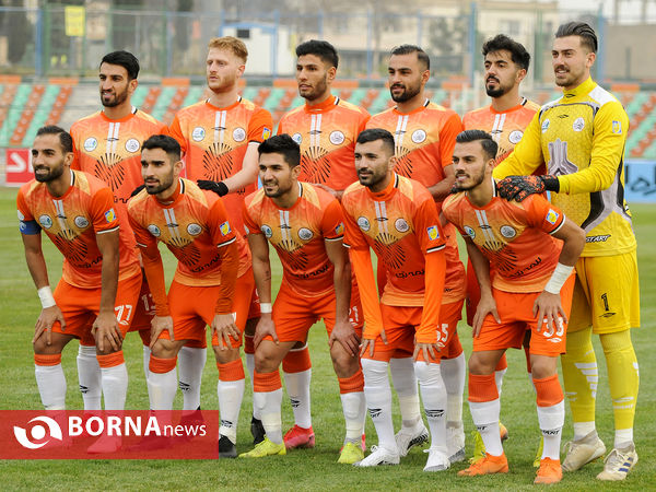 دیدار تیم های فوتبال پیکان - سایپا