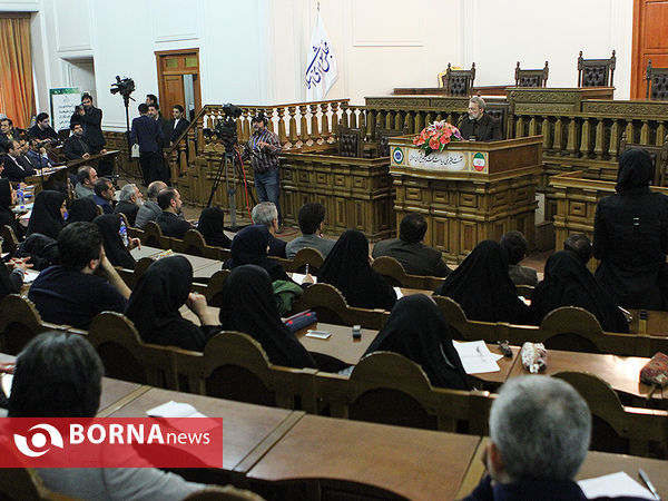 نشست خبری رئیس مجلس شورای اسلامی