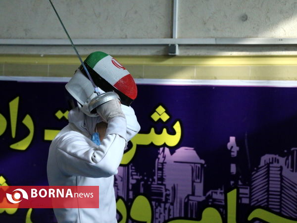 تمرینات بانوان شمشیرباز آذربایجان‌غربی برای حضور در انتخابی المپیک