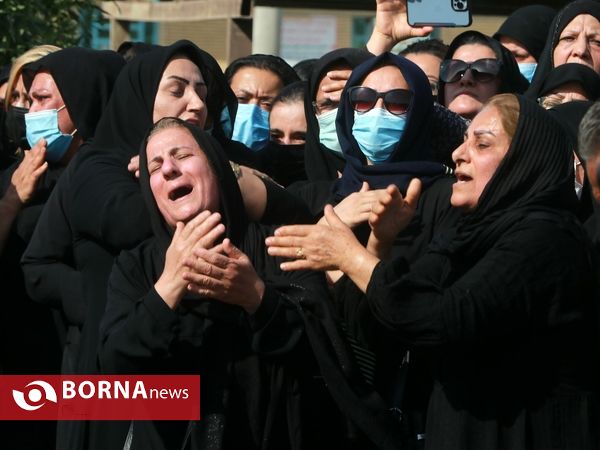 تشییع جانباختگان متروپل در آرامستان آبادان