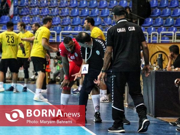 دیدار تیم های هندبال سپاهان - عمان کلاب