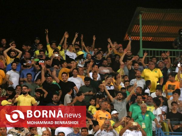 دیدار تیم های فوتبال صنعت نفت - نساجی