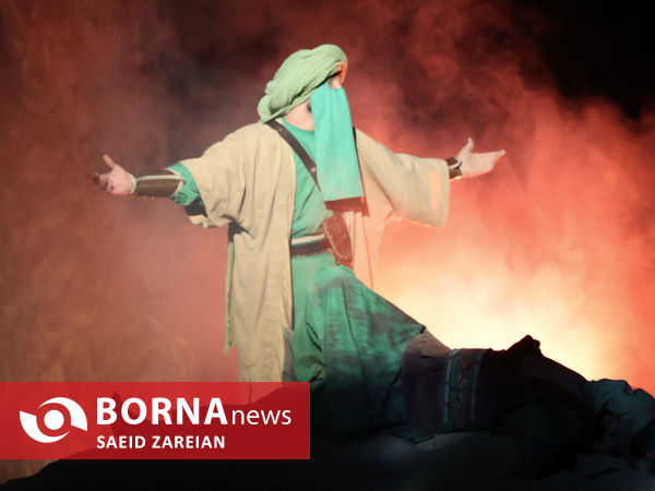 نمایش میدانی «تنهاتر از مسیح»