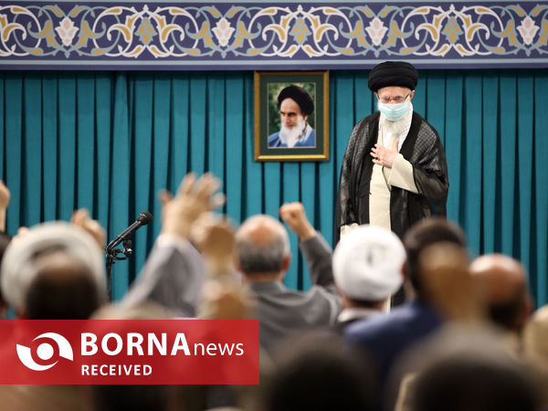 دیدار دست‌اندرکاران برگزاری کنگره شهدای استان قم با مقام معظم رهبری