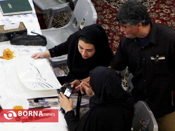 آیین کتابت قرآن با عنوان «مشق شب قدر» در شیراز