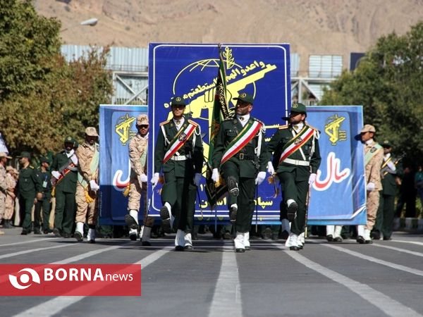 رژه نیروهای مسلح در شیراز