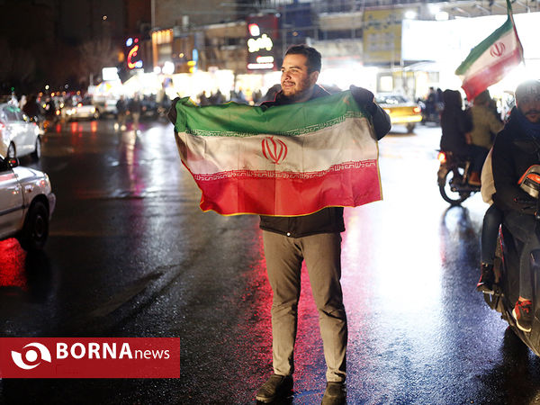 شادی مردم پس از راهیابی تیم فوتبال ایران به جام جهانی