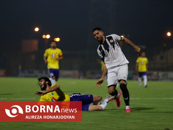 دیدار تیم های فوتبال صنعت نفت - نفت مسجدسلیمان