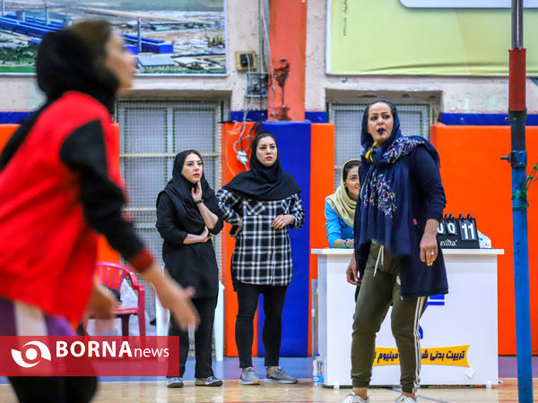 جشنواره کارگری والیبال بانوان استان مرکزی