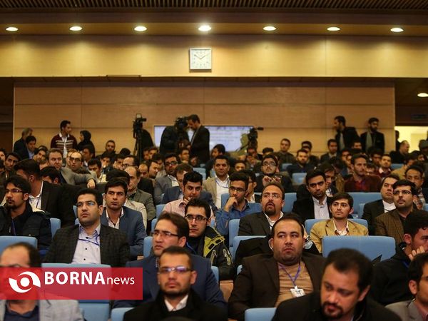 هم اندیشی صمیمانه جوانان با دولت