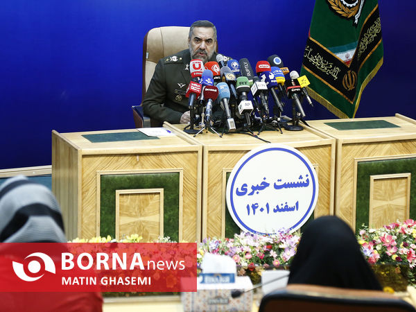 نشست خبری وزیر دفاع و پشتیبانی نیرو های مسلح