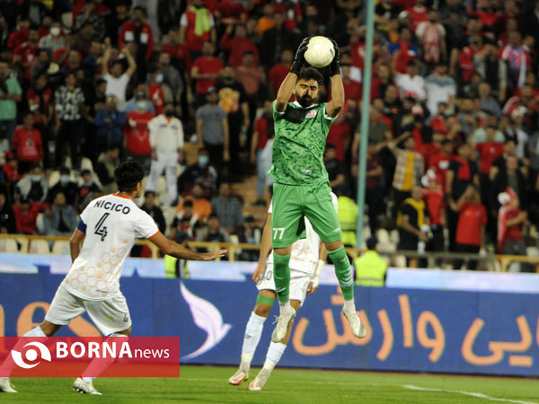 دیدار تیم های فوتبال نساجی - مس کرمان