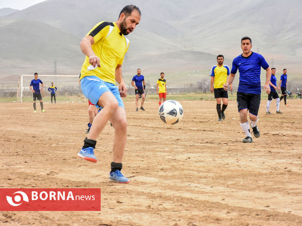 مسابقات فوتبال در روستا