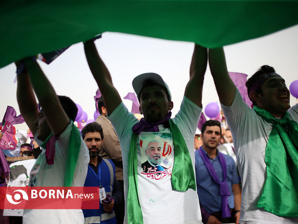 دکتر روحانی در جمع مردم اهواز