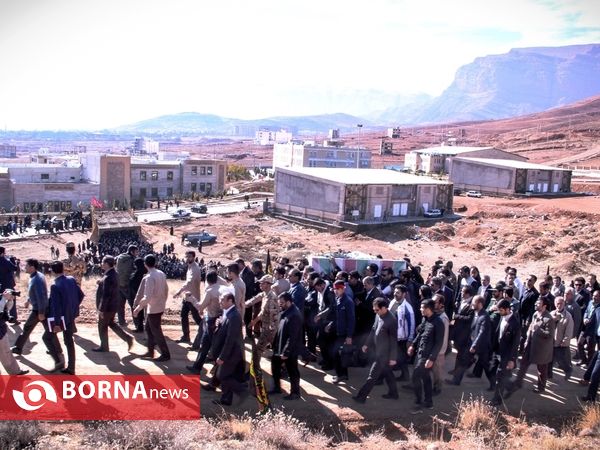 تشییع دوشهید گمنام دفاع مقدس در دانشگاه پیام نور- شیراز