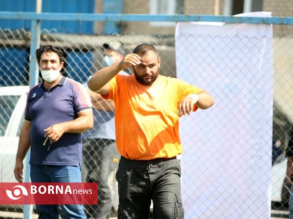 در حاشیه برگزاری رقابت های استعداد یابی فوتبال شهرستانهای غرب استان تهران