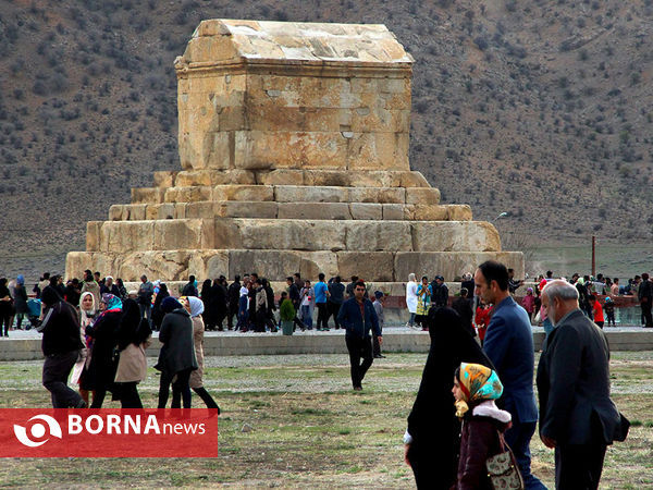 حال و هوای نوروز در مجموعه باستانی پاسارگاد