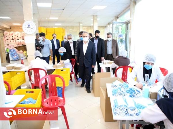 بازدید استاندار قم از واحد تولید ماسک