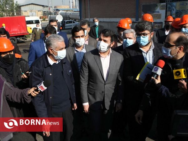 مراسم رونمایی از محصولات جدید شرکت نفت ایرانول