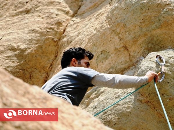 صخره نوردی در منطقه تنگه وردیج- غرب تهران