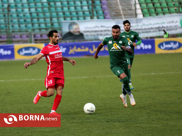 دیدار تیم‌های ذوب آهن - پرسپولیس