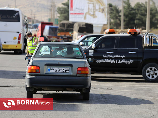 کنترل خودروهای غیر فارسی در مبادی ورودی شیراز
